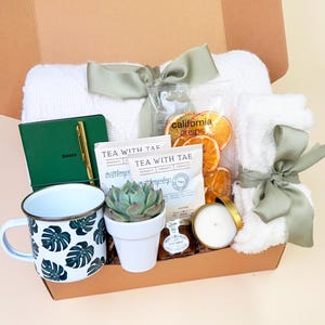 Condolence Gift Box, Sending Hugs Bereavement Gift, Condolences Gift, Thinking of you gift, Grief Care Package, Sympathy Gift, Hygge Gift