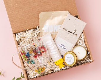 Birthday Gift Box For Women, Birthday package, Gifts for her birthday, Unique Birthday Gift Box for Sister, Birthday for her, Mom Birthday