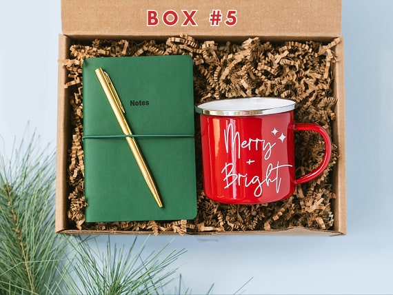 15 Christmas Gift Ideas For Coworkers Under $5 - Society19  Employee  christmas gifts, Christmas gifts for coworkers, Cheap christmas gifts