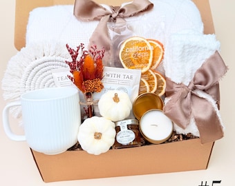 FALL GIFT BOX - Fall gift Basket - Hello Autumn - Gift box - Autumn Gift Set - Fall gift set -Gift boxes - Fall Gift Ideas - Live succulents