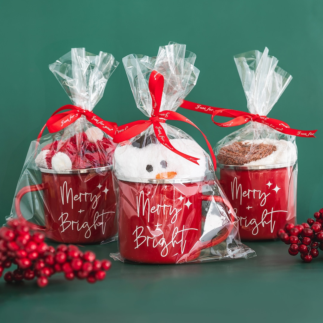 christmas-party-favor-employee-gifts-under-10-corporate-gift-ideas
