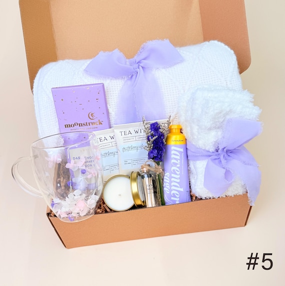 Happy Birthday Box, Birthday Care Package for her, Birthday Gift Box for Her, Women's Birthday Gift Box, Thinking of you Gift Box for Mom