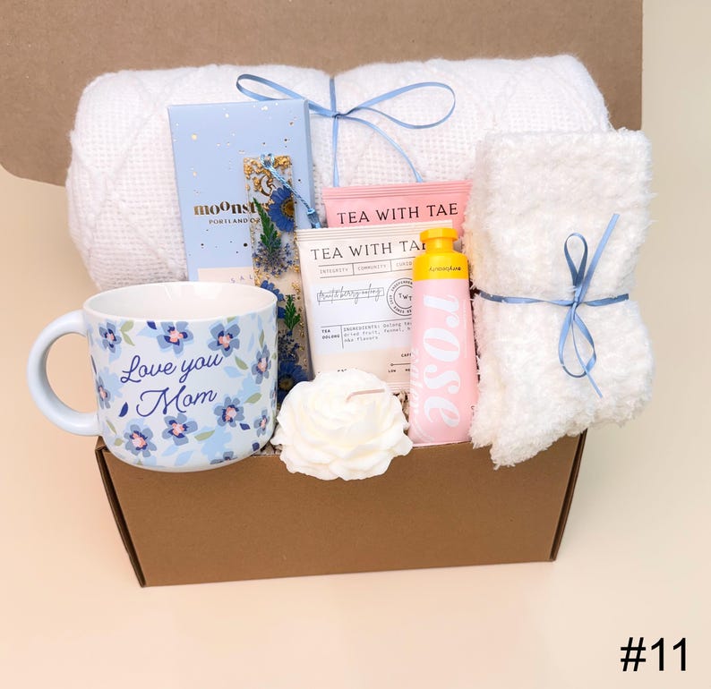 Mother's Day Gift Box With Blanket, Gift for Mom, Mother's Day Gift ...