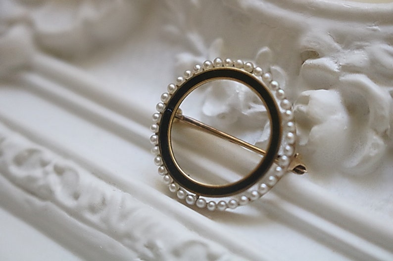 C 1930s 14k Seed Pearl and Enamel Brooch by Sloan /& Co.