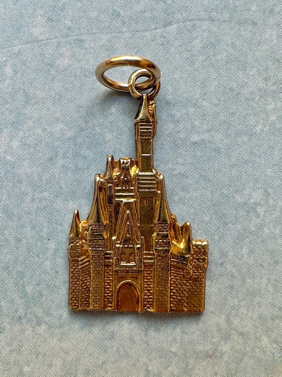 14k Gold Disney Cinderella Castle - image 2