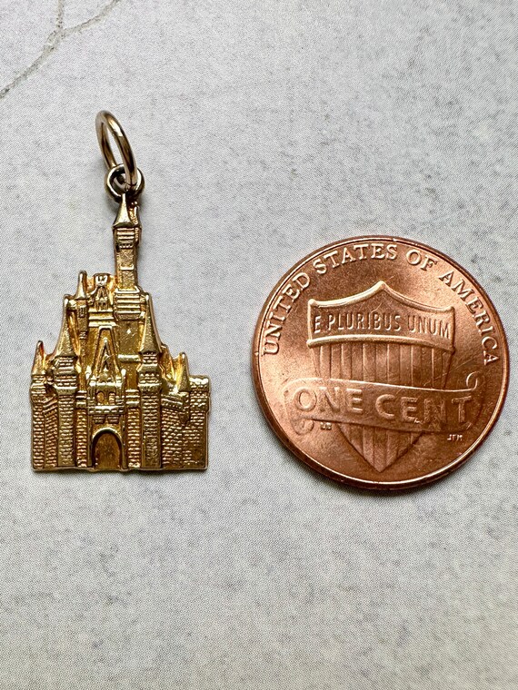 14k Gold Disney Cinderella Castle - image 4