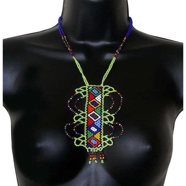 Collier africain vert et multicolore / Style bohème / Bijou ethnique avec pendentif fantaisie / Idée de cadeau femme