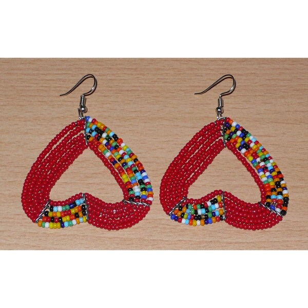 Boucles d'oreilles rouges et multicolores / Bijoux ethniques rouges en forme de cœurs /  Style bohème chic / Bijoux africains / Cadeau femme