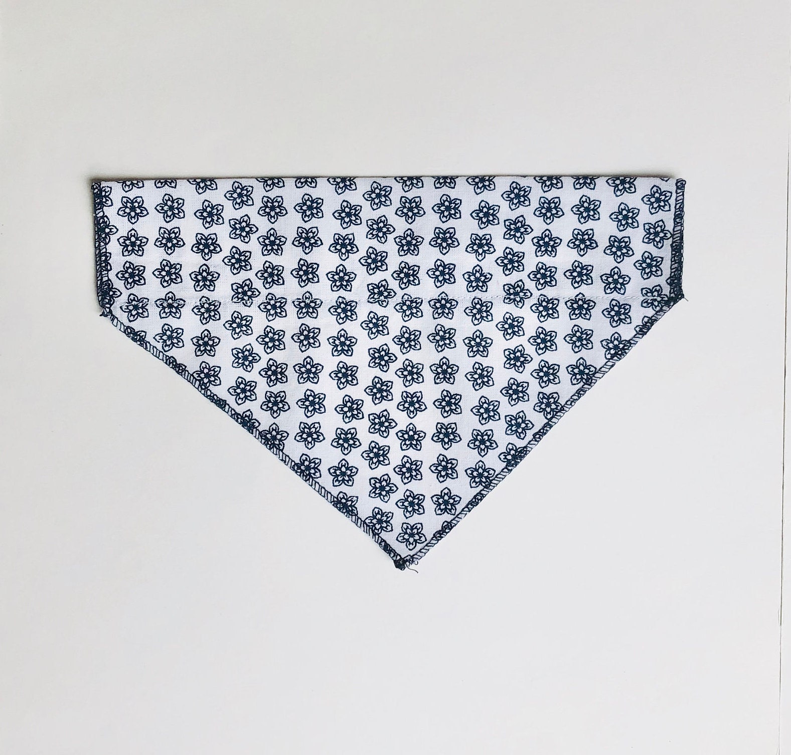 XS/S/M/L Dog Bandana Slip Over Collar, White - Navy Flowers