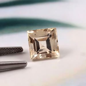 3.48 CRT Best Quality Untreated Peach Golden Morganite Eye Clean Faceted Gemstone, Square Shape For Jewelry Making Luster Quality Stone