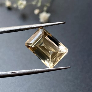 4.20 CRT Peach Golden Morganite Gemstone: Untreated Rectangle Faceted Stone