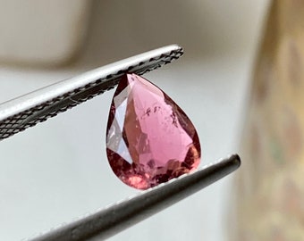 1.32 Karat Unbehandelter Rosa Turmalin Facettiert Birnenform Edelstein ~~ 9.5x6x3 mm Loser Turmalin Schliff Für Schmuckherstellung ~~ Erde abgebauter Stein