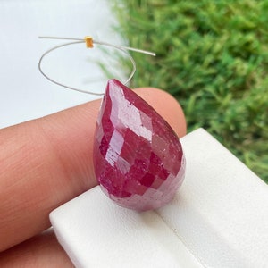 Gotas facetadas de rubí natural de 22x15 mm para hacer joyas Piedra ~~ 42.90 CRT Gotas facetadas de rubí de la mejor calidad Piedra preciosa ~~ Piedra perforada de rubí