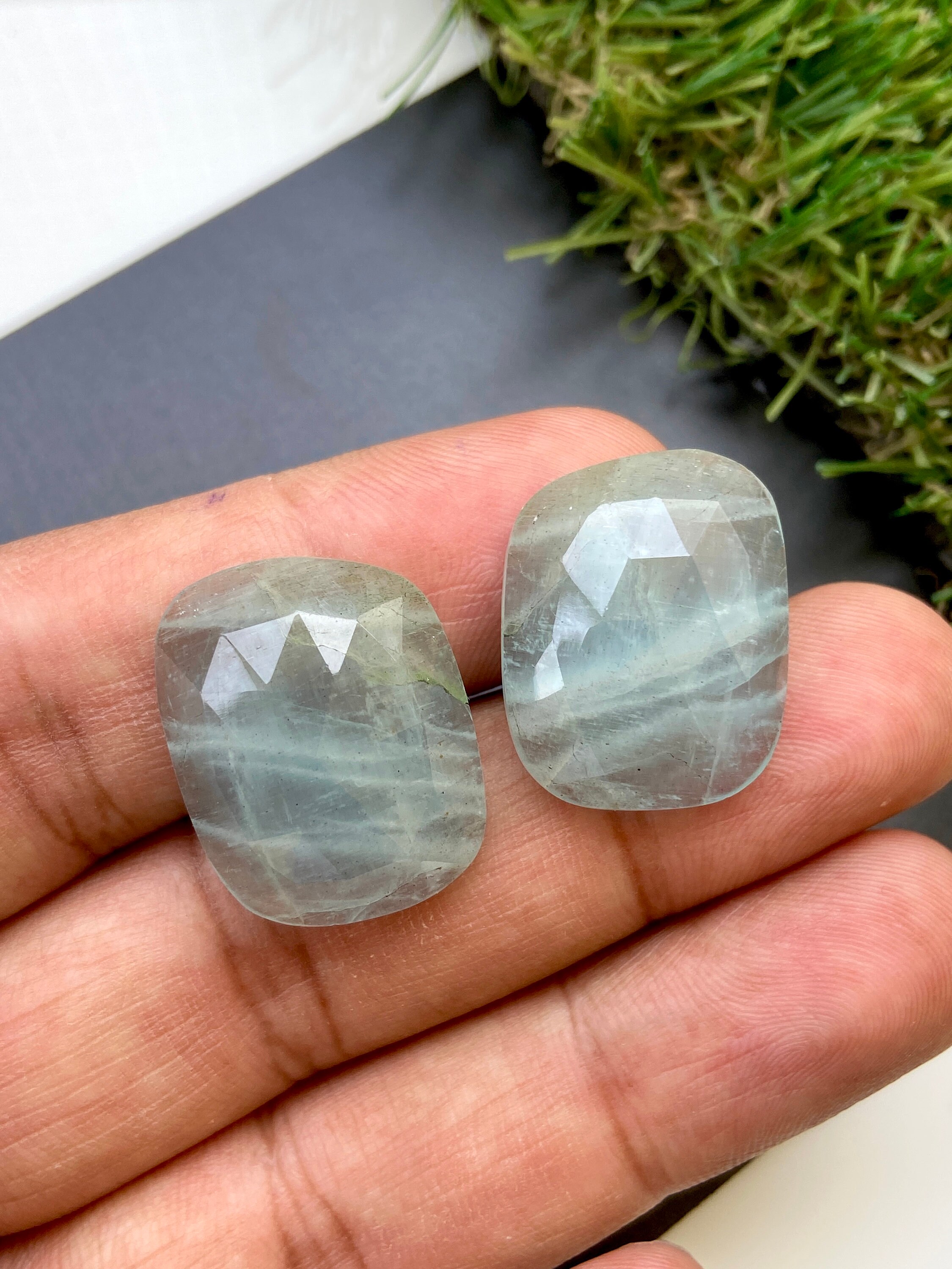 Rose cut aquamarine deals