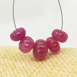 5 Piece Precious Fine Ruby Beads, Ruby Carved Melon Beads, Ruby Rondelle Beads, Vintage Ruby Pumpkin Carving Beads 8mm to 10mm 32 Carats