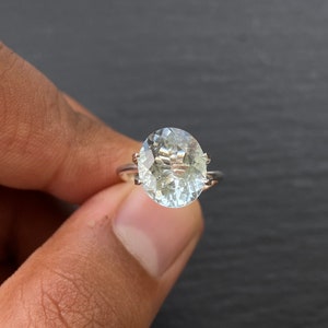 11x9 mm Natural Untreated Real Aquamarine Oval Cut Gemstone for Making Jewelry ~ Fine Aquamarine ~ Ring Size Aquamarine Faceted Gem Quality