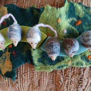 Hedgehog mouse felt wool plug seasonal table birthday wreath seasonal ring hand-felted wood