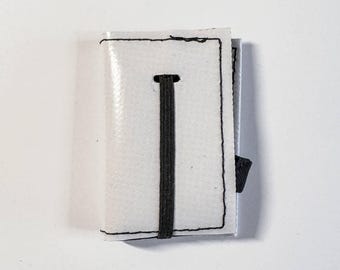 recycled Wallet Hyperion minimalistic #27 used truck tarp LKW recycled