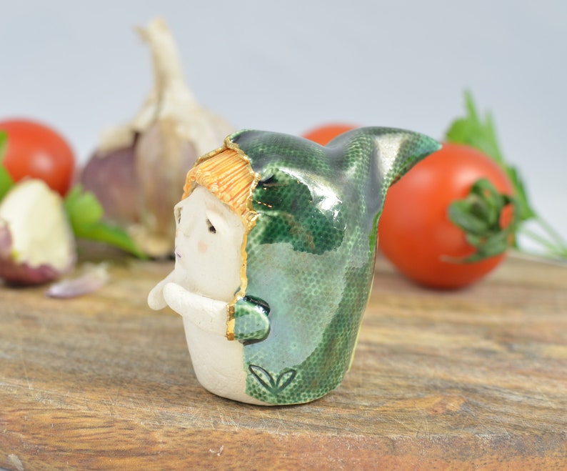 Ceramic figurineceramicwomancollector/'s figurineblonde hairgiftornamentgoldceramics with goldbaba