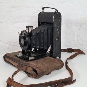 Contessa Nettel Vintage Camera / Folding Camera / 1920’s Vintage Photography Equipment