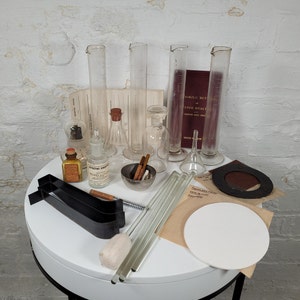 Vintage Chemistry Set / Vintage Burroughs Chemistry Set / 1930&#39;s
