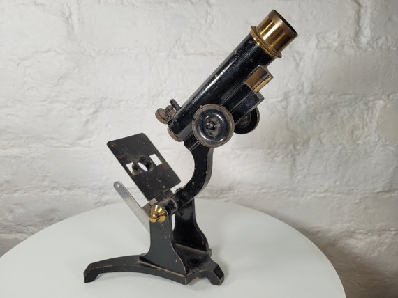 Mini Vintage Brass Replica Microscope Necklace Pendant Jewelry Educational Gift Mini Vintage Brass Replica Microscope Necklace Pendant Jewelry Educational Gift