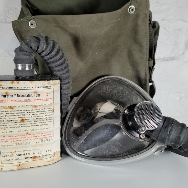 Vintage Puretha Type C Respirator / Vintage Gas Mask