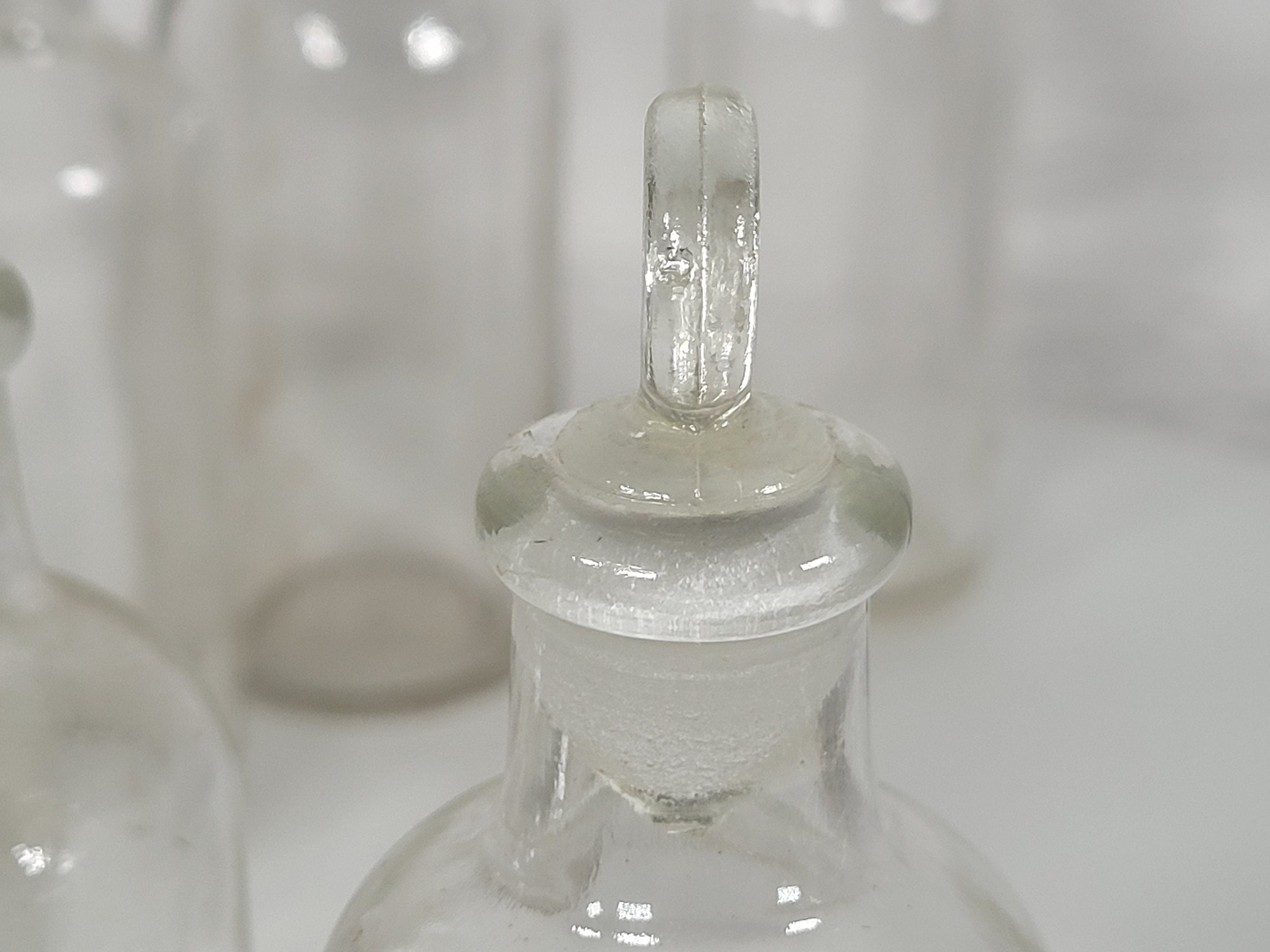 アンティークガラス瓶8個のコレクション / 薬瓶 / アンティークボトル