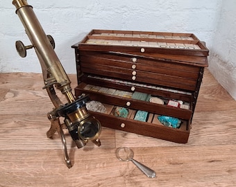 160 Victorian and Later Microscope Slides, Mineral Samples and Antique Brass Microscope  / Collector Cabinet / Mineral / Crystals