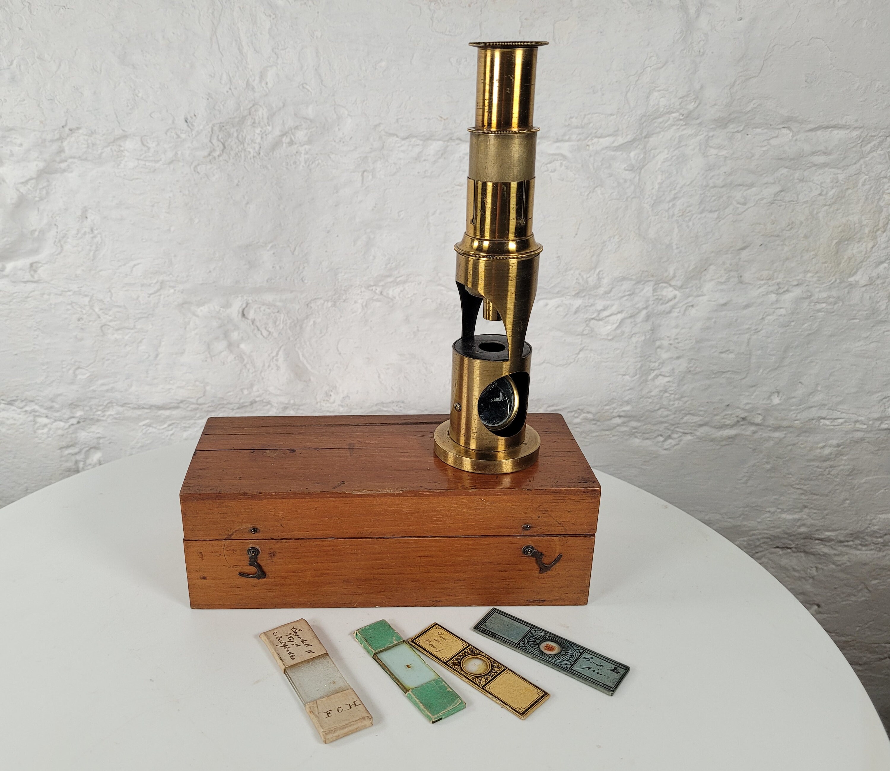 Mini Vintage Brass Replica Microscope Necklace Pendant Jewelry Educational Gift Mini Vintage Brass Replica Microscope Necklace Pendant Jewelry Educational Gift
