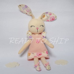 Bunny felt stuffed doll/Rag doll bunny/Bunny doll/Sewn felt doll/Cloth doll handmade/Soft bunny doll/Stuffed bunny doll/Baby girl gift