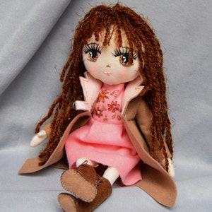 Textile doll pattern tutorial/Felt doll pattern/Felt stuffed doll DIY/Pdf Pattern doll/Felt doll download pdf/Tutorial and pattern sewn doll