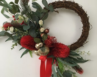 Native Wreath with Banksia, Bottlebrush and Pincushion Flower