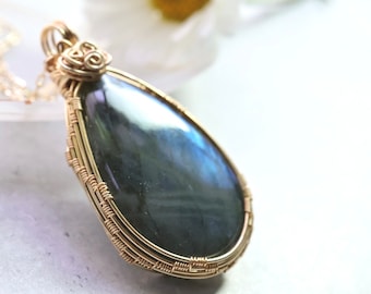 labradorite necklace