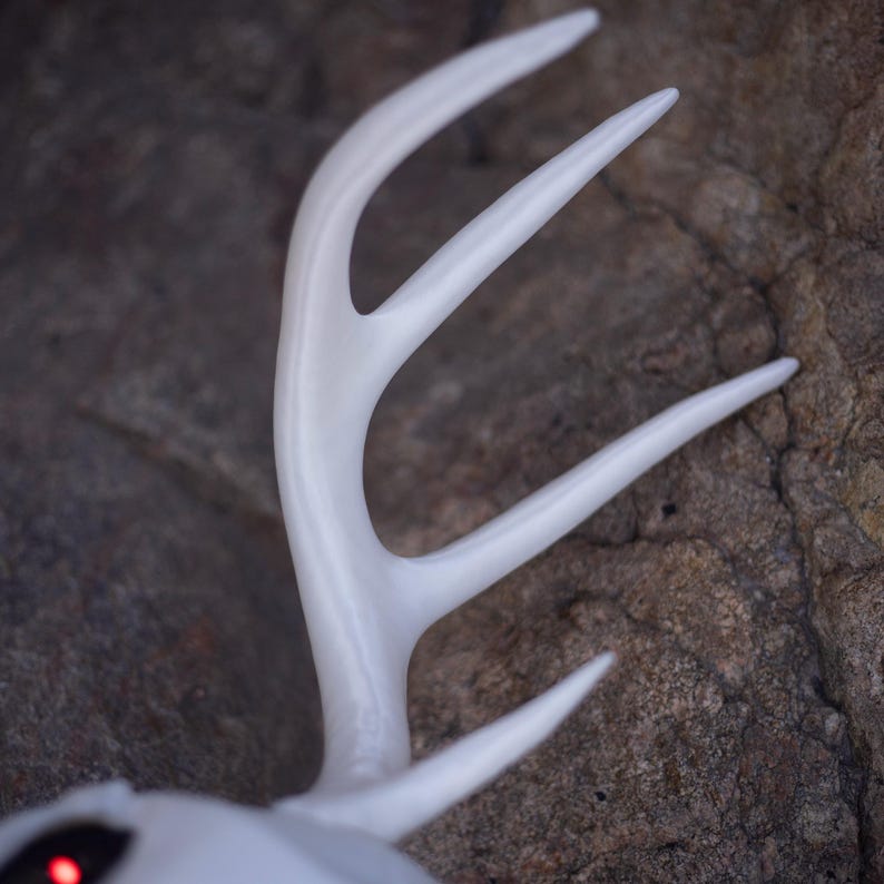Maska czaszki Wendigo z ruchomą szczęką: maska cosplay drukowana w 3D zdjęcie 9