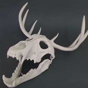 Wolf skull mask moving jaw, 3d printed mask, skull mask, cosplay mask, scary mask, halloween mask, animal skull mask