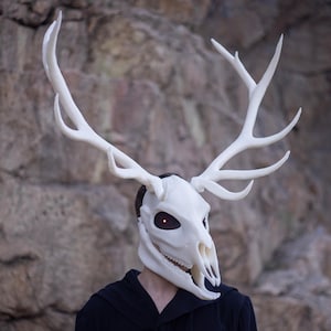 Máscara de Caveira de Veado: Mandíbula Móvel, Olhos de LED Vermelho - Cosplay de Halloween