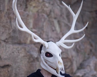 Deer Skull Mask: Moving Jaw, Red LED Eyes - Halloween Cosplay