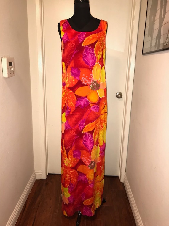 Vintage Tiki floral dress Hawaiian