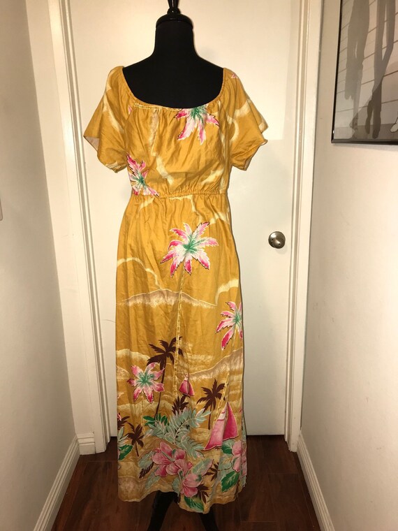 Vintage Tiki floral dress Hawaiian