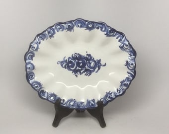 Blau-Weiße Vestalin Schale. #37. Maße: 21 cm x 18 cm.