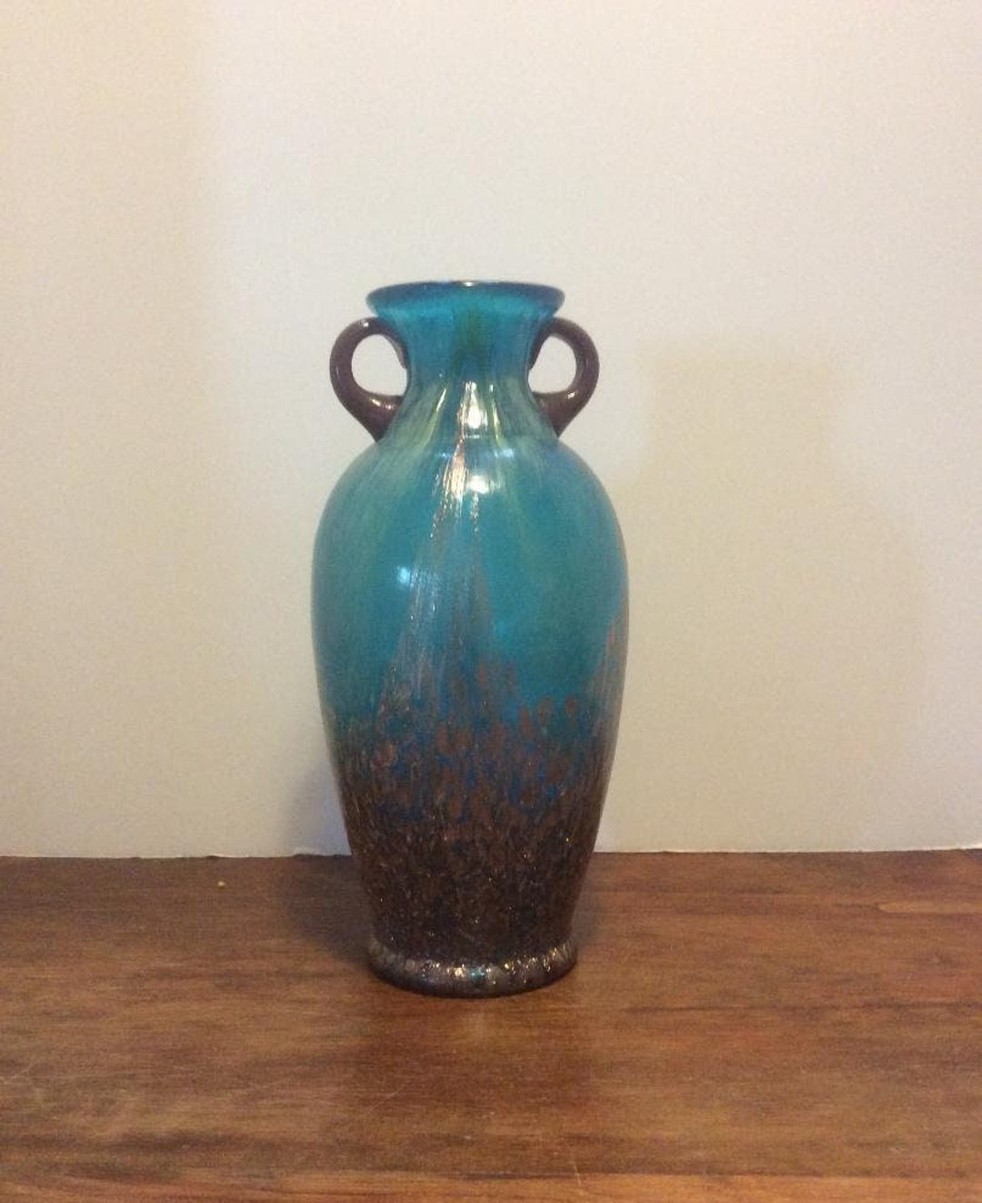 Dale Tiffany Amphora Favrile Collection. 10 Inch Vase. Blue Glass