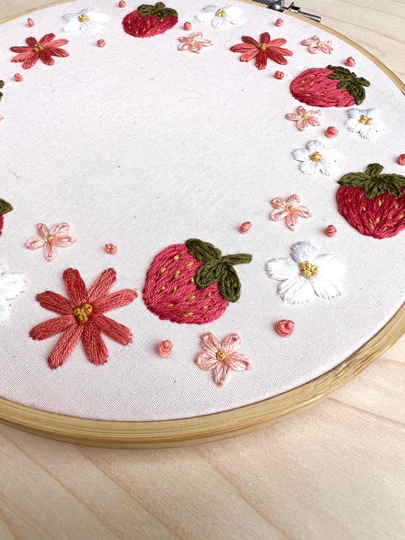 Embroidery PDF Pattern, Strawberry Blossom Border Hoop Pattern