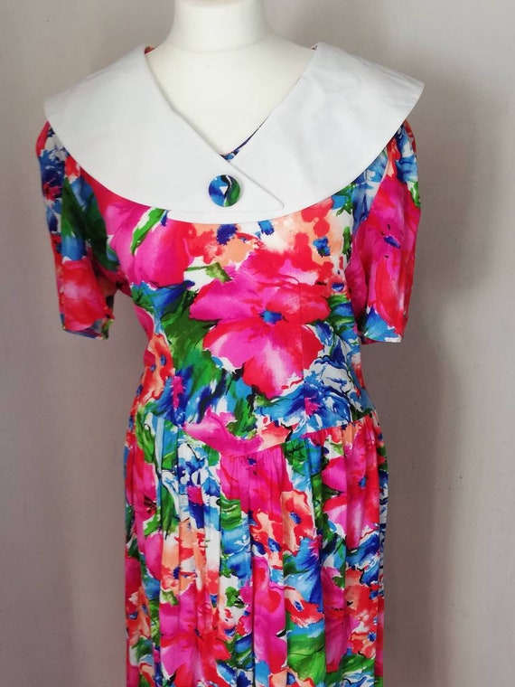 Gorgeous vibrant 70s dress by Shelana. - image 4