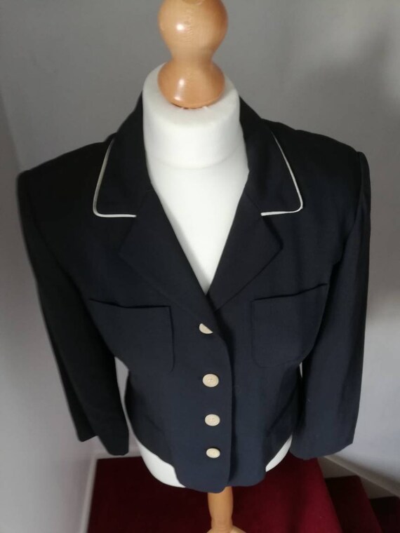 Chic French vintage 90s jacket in dark navy blue.… - image 2