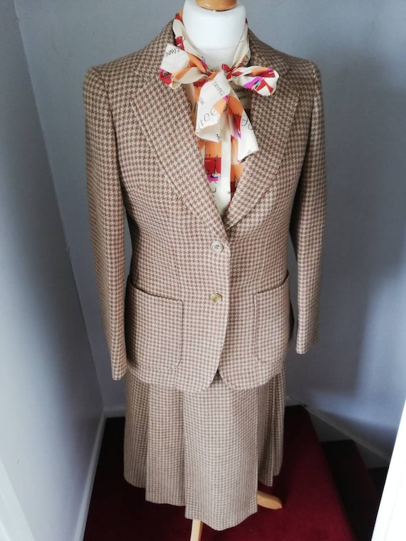 70s vintage skirt and jacket Burberrys heritage su