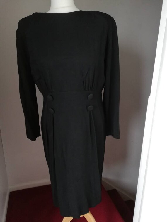 Lovely vintage 40s style dress from the USA. - image 2