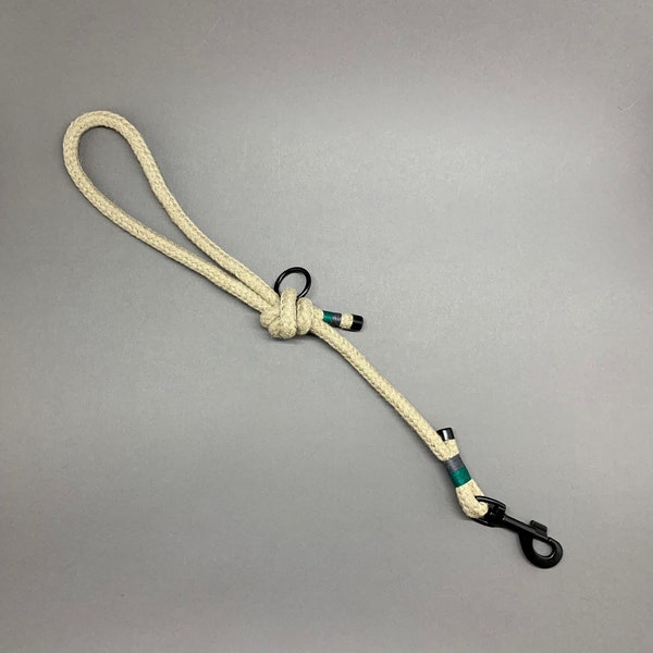 Hemp Short Leash with Multiple Color Options and Stylish Accents