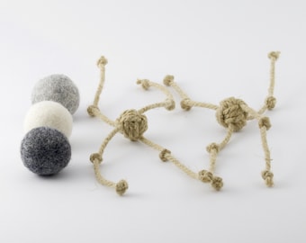 Cat Toy Set with 5 Toys - 3 wool balls and 2 hemp rope "Octopi"