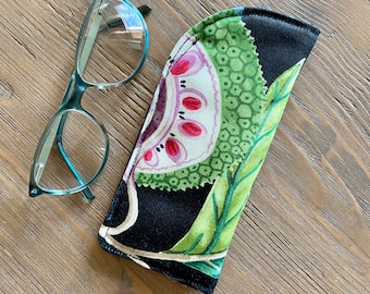 Soft glasses case. Fabric glasses cover. Protective glasses pouch.